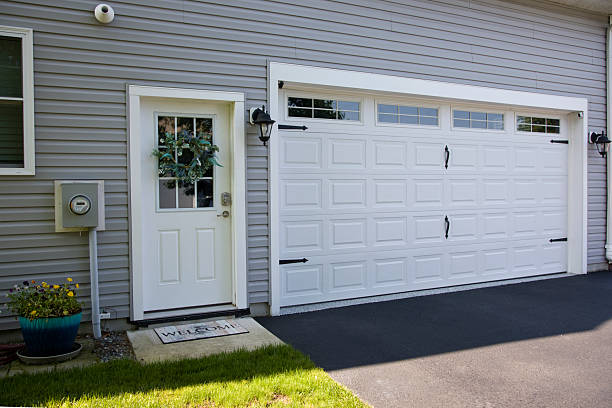 24/7 Emergency Garage Door Panel Replacement experts in Wilburton, OK